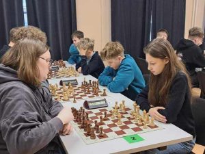 Read more about the article Sėkmė šachmatų varžybose